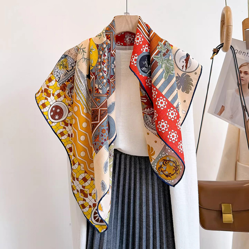 Szalik 90x90cm z 30% jedwabiu  – Vintage Fashion Collage recenzja i cena